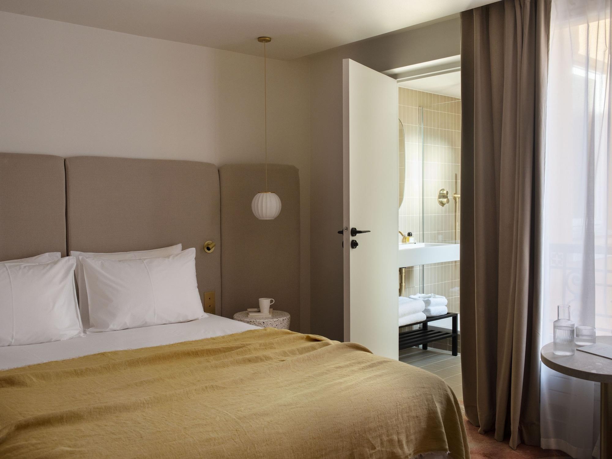Nuage 4* Parigi